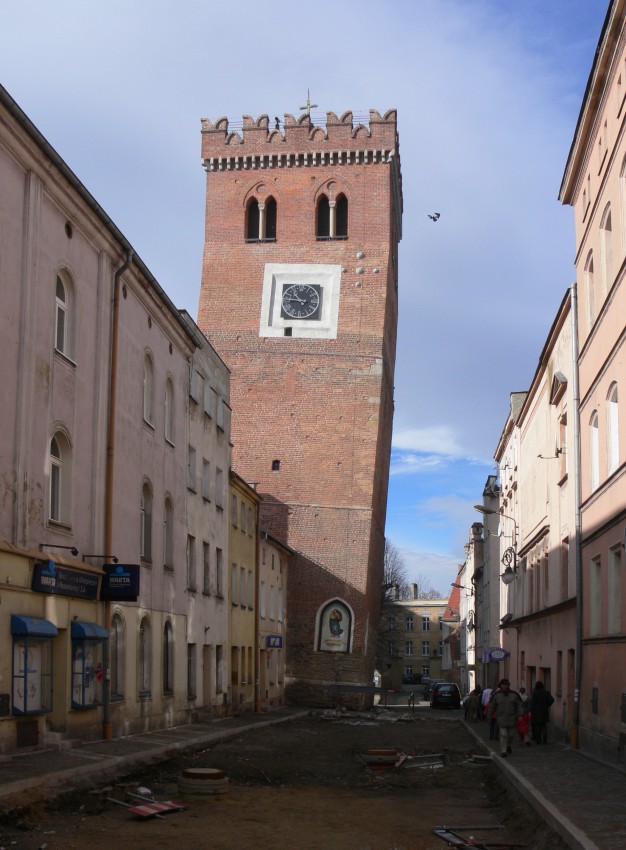 Krzywa wieża w Ząbkowicach Śląskich
