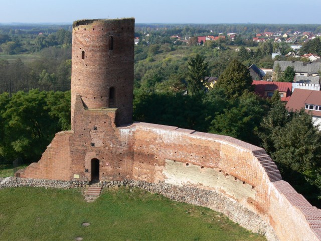 Wieża zachodnia zamku w Czersku